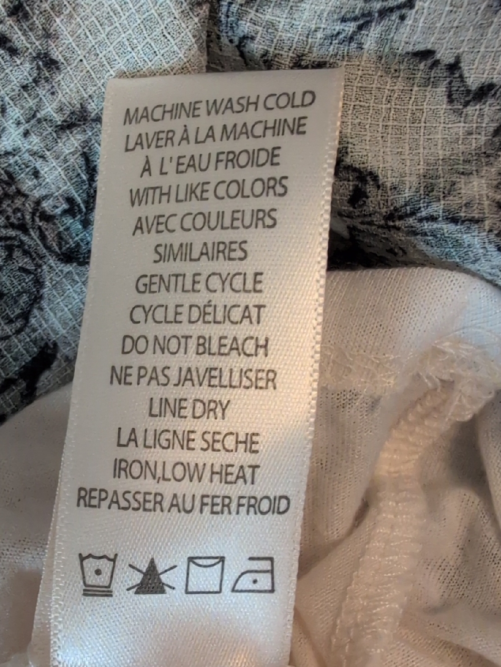 Max Studio Black & White V-Neck Smocked Waist Maxi Dress - Picture 7 of 7